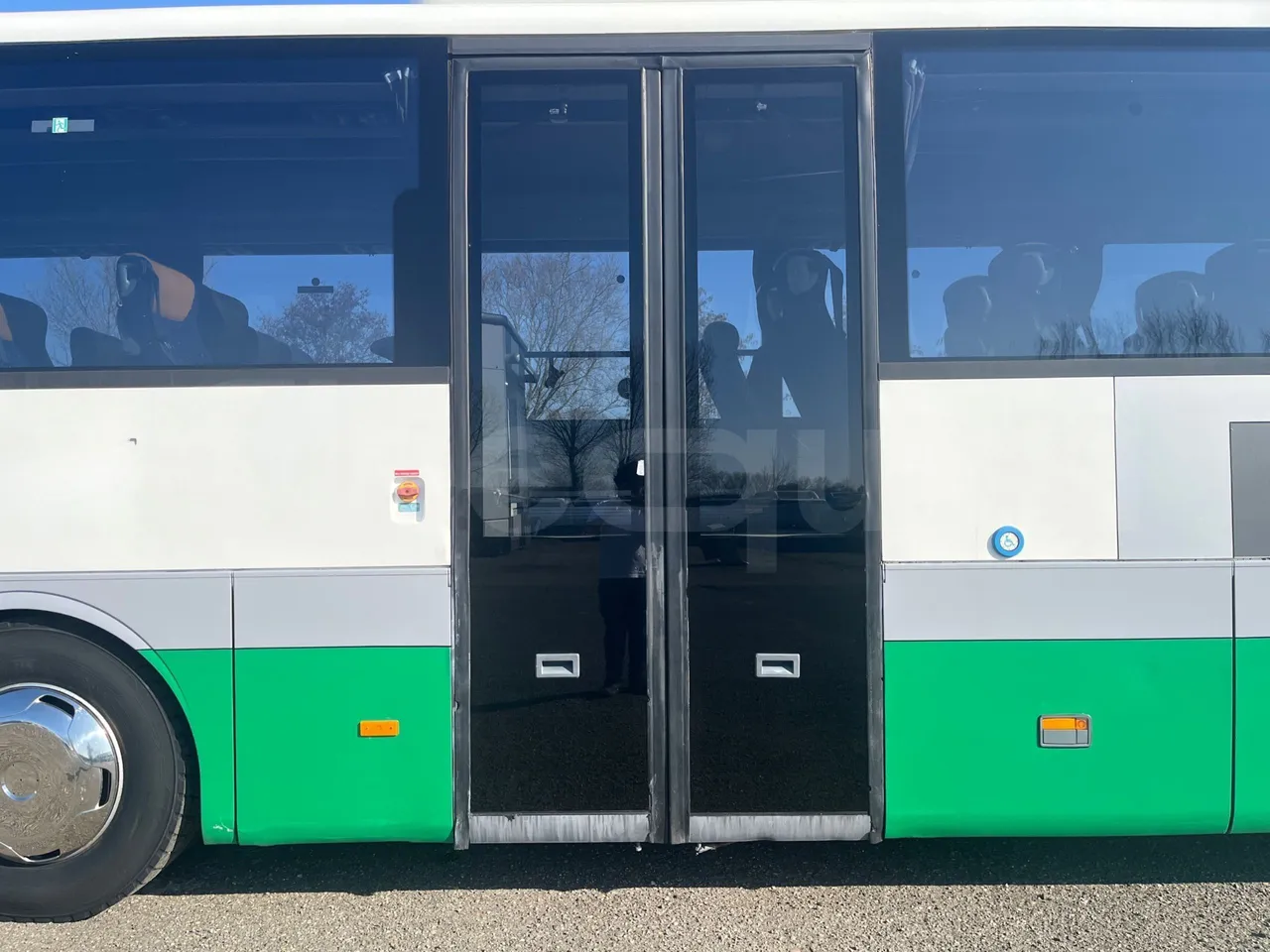 Mercedes-Benz Tourismo M RH -Euro5 -300 kW -12,98 mt - front door 2 open