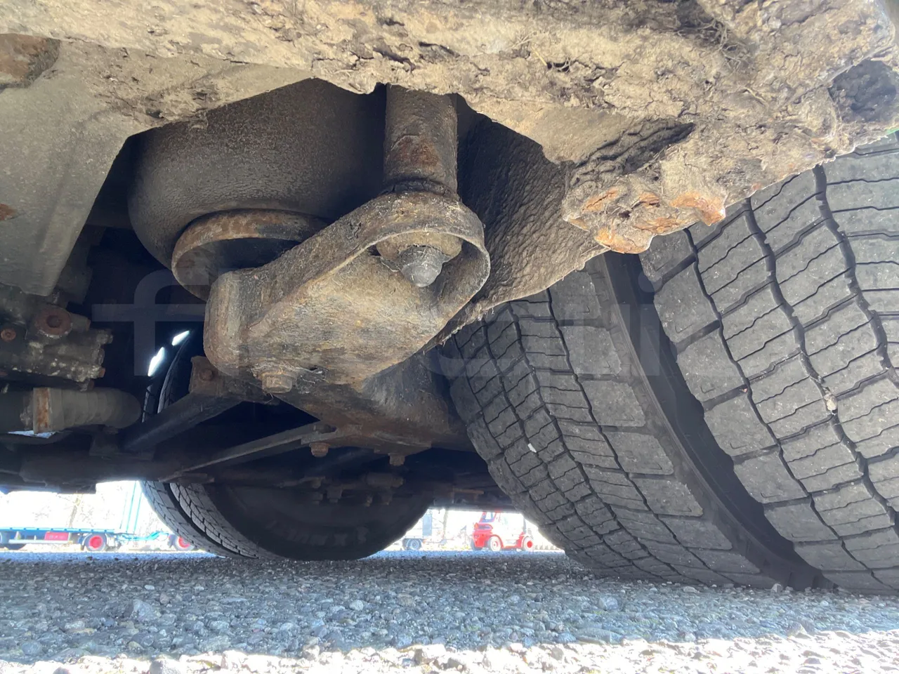 Mercedes-Benz Tourismo M RH -Euro5 -300 kW -12,98 mt - axle 2 caliper brakes left