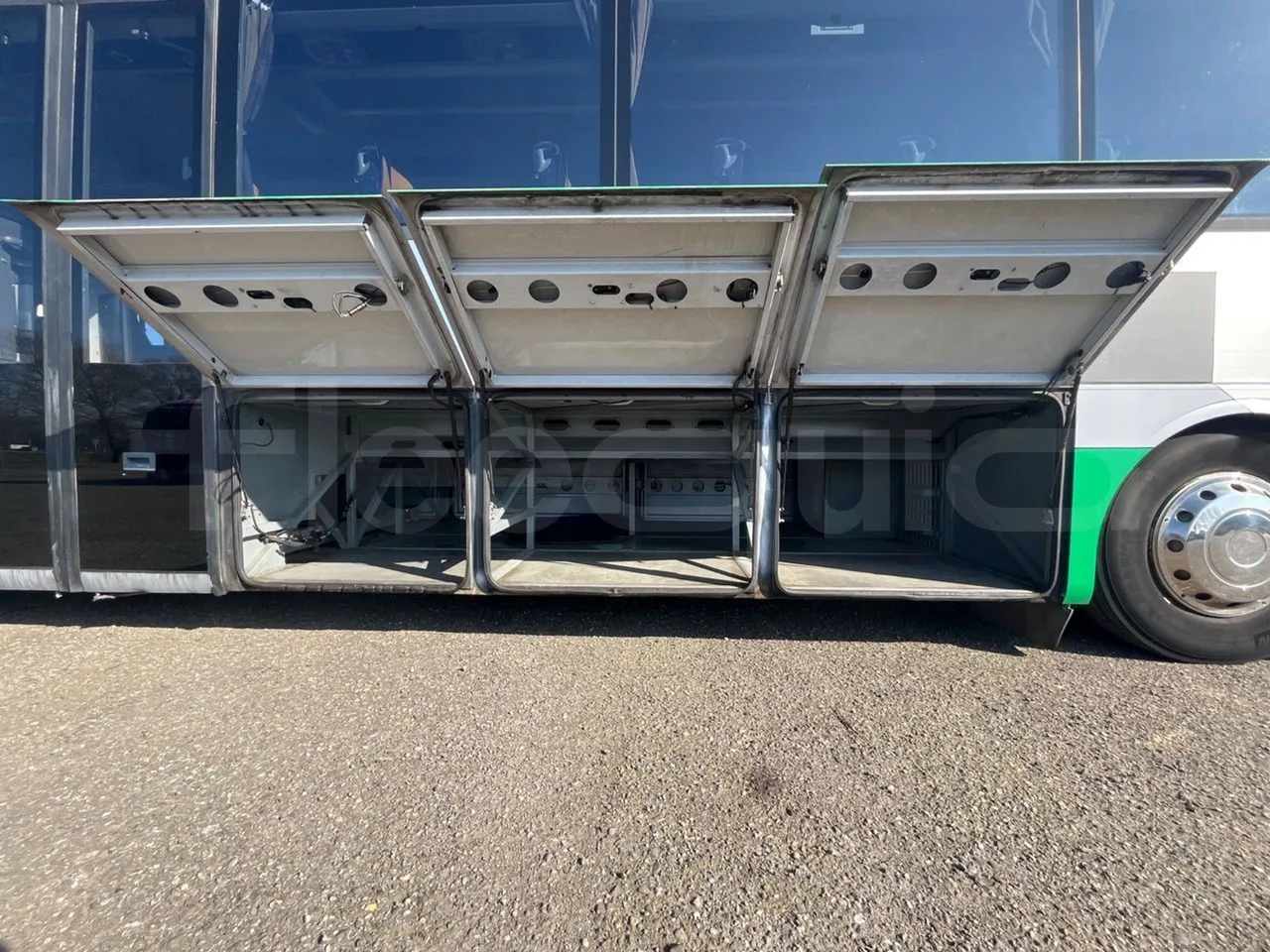 Mercedes-Benz Tourismo M RH -Euro5 -300 kW -12,98 mt - Base cover photo