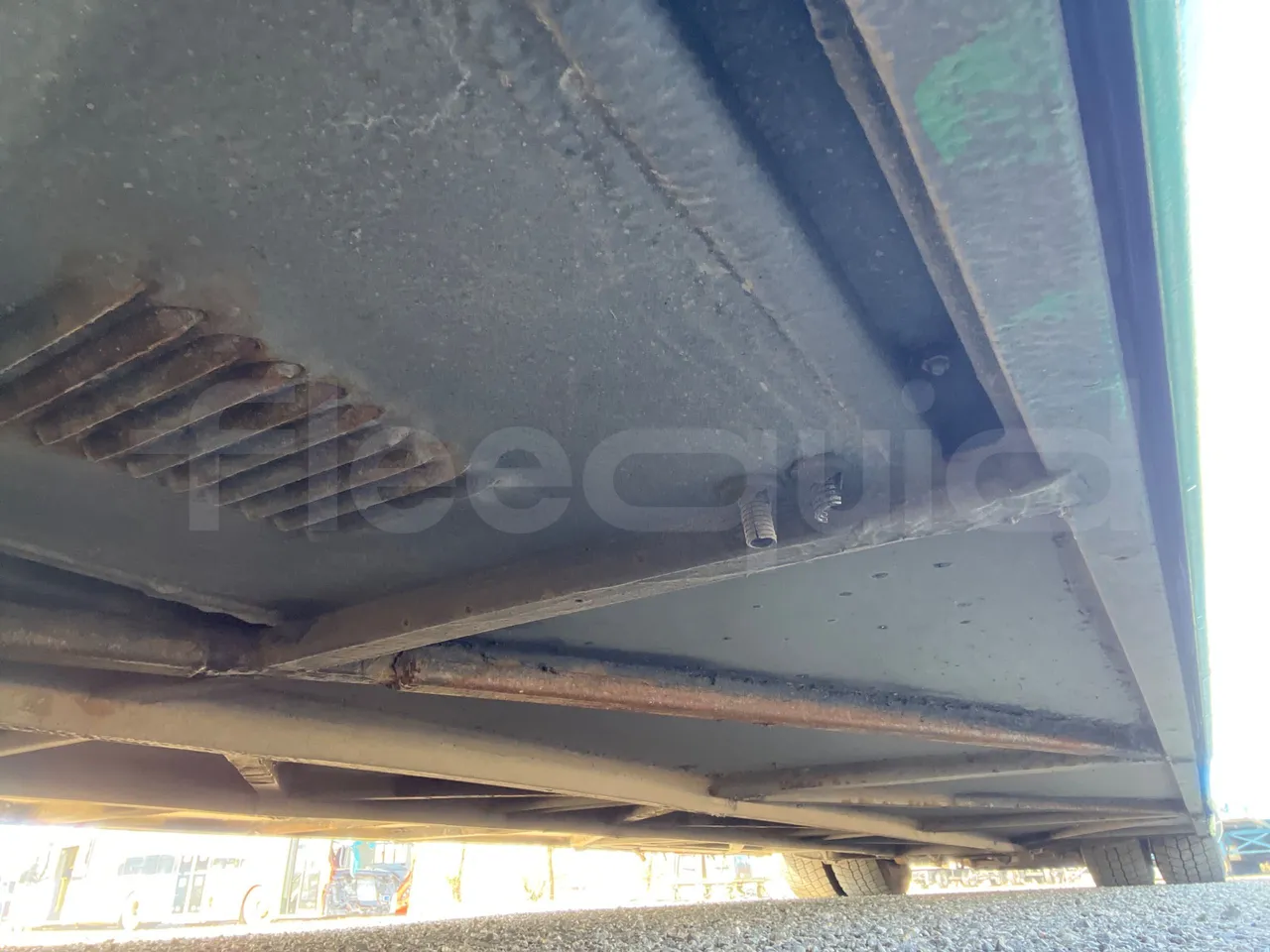 Mercedes-Benz Tourismo M RH -Euro5 -300 kW -12,98 mt - front brake calipers left