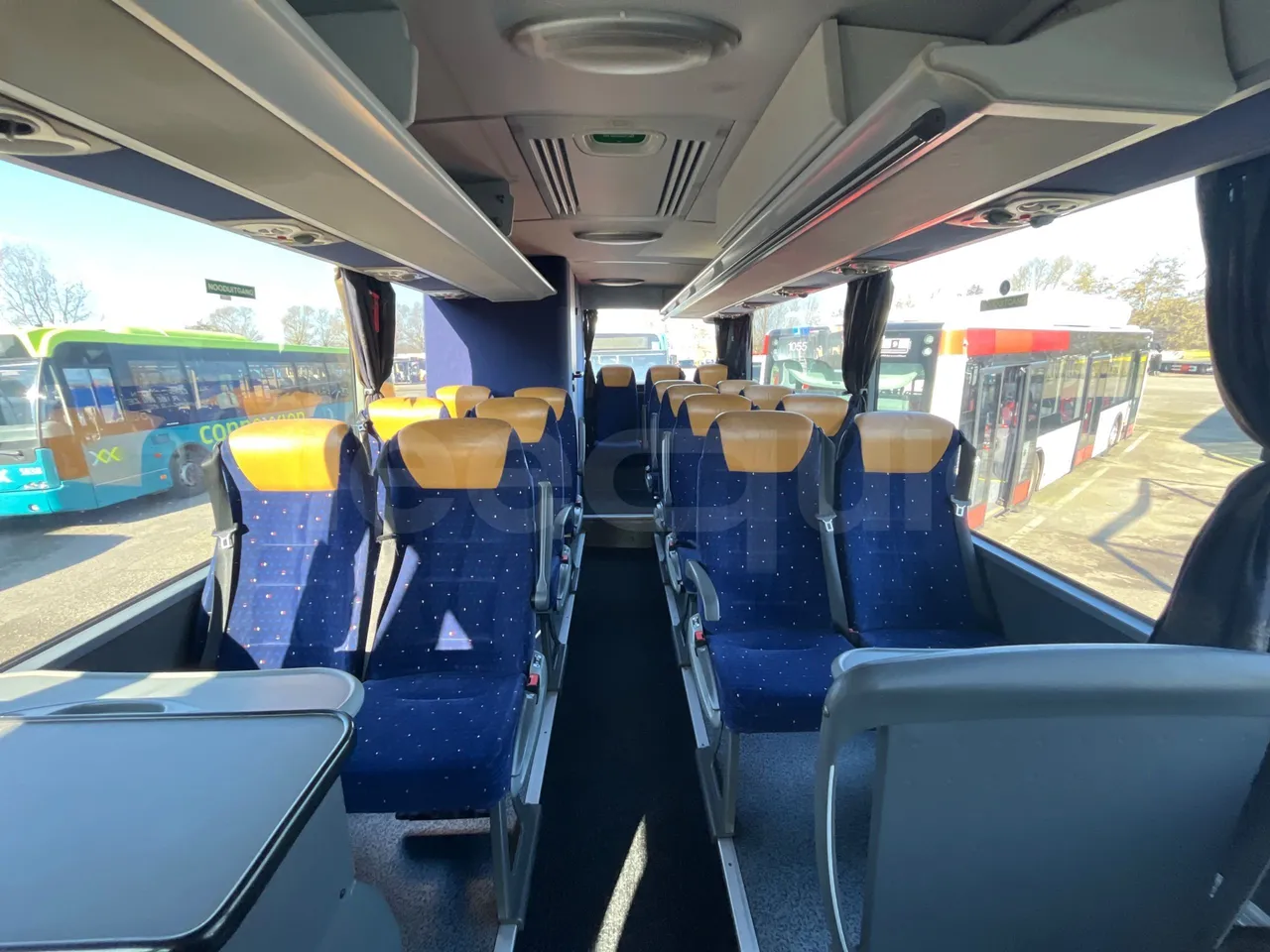 Mercedes-Benz Tourismo M RH -Euro5 -300 kW -12,98 mt - reverse view middle aisle