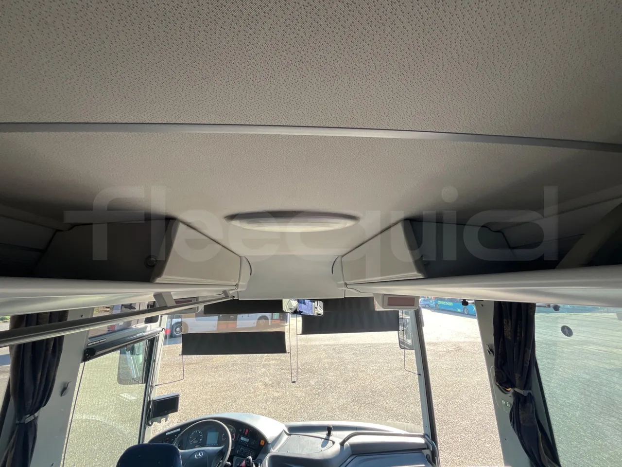 Mercedes-Benz Tourismo M RH -Euro5 -300 kW -12,98 mt - monitor detail photo