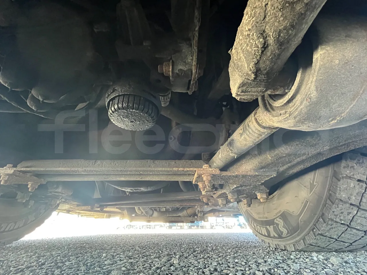 Mercedes-Benz Tourismo M RH -Euro5 -300 kW -12,98 mt - axel 3 shock absorbers 2 left