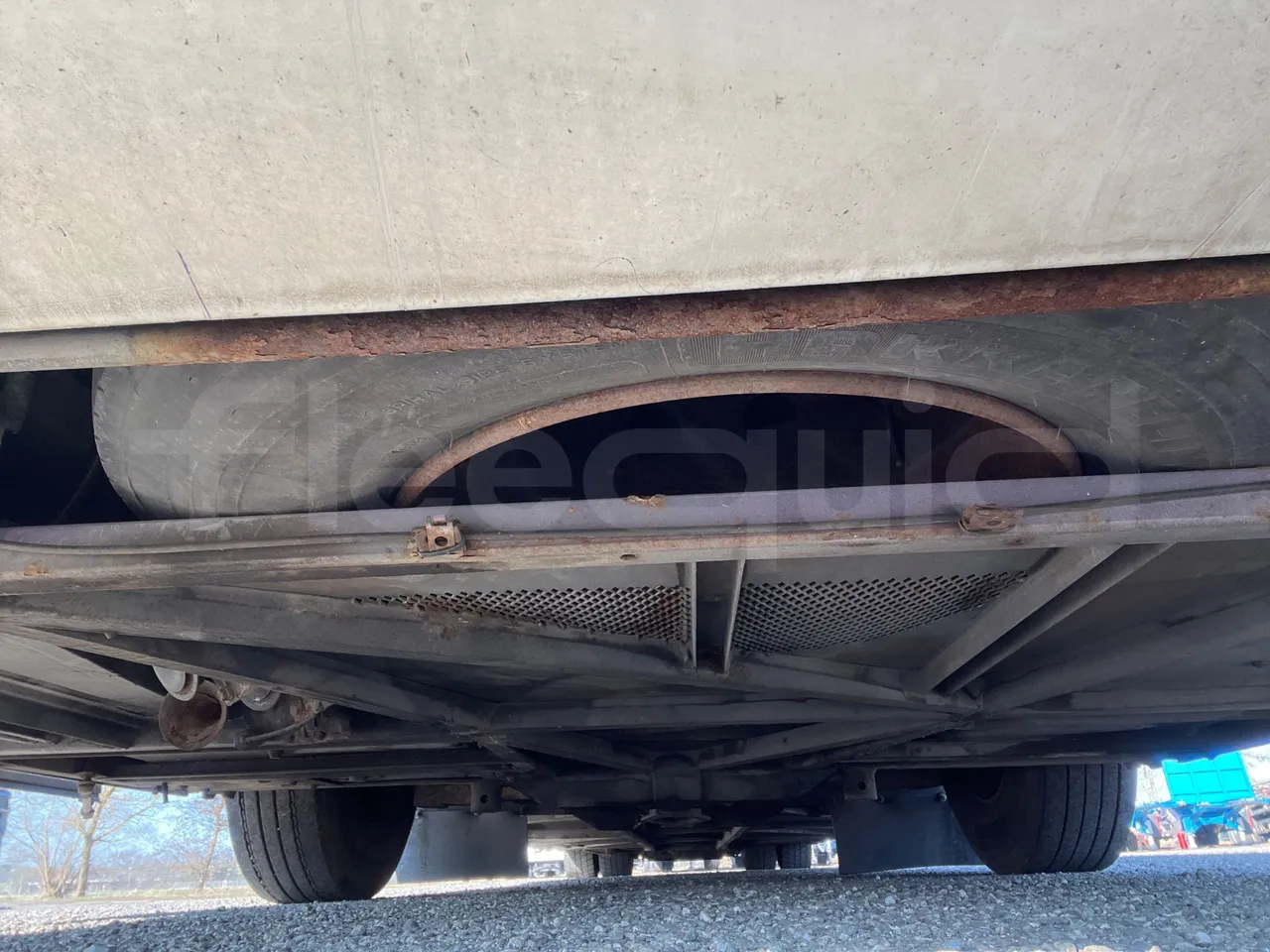 Mercedes-Benz Tourismo M RH -Euro5 -300 kW -12,98 mt - rear left tire photo