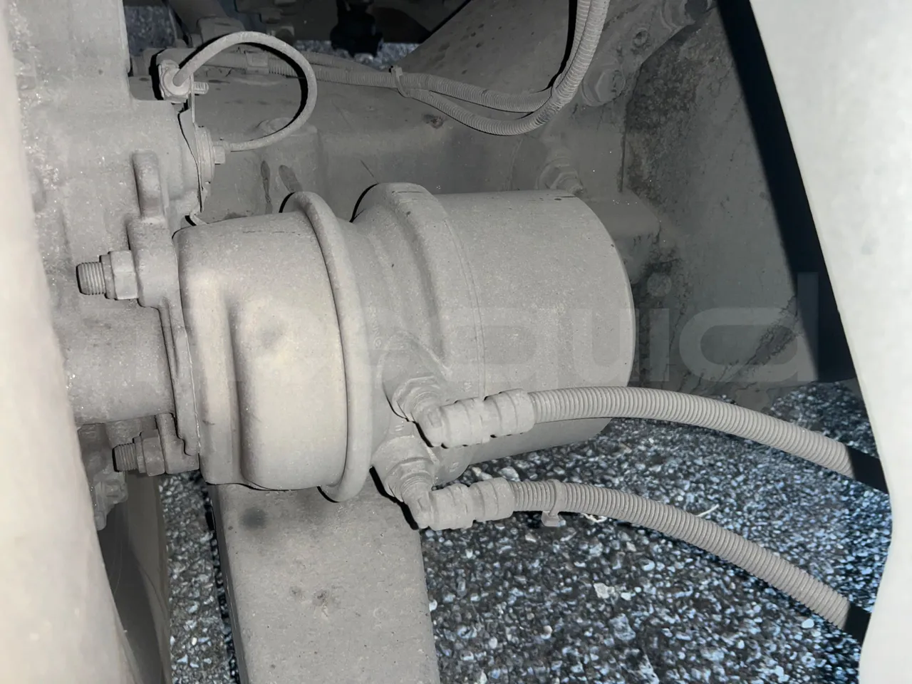 Iveco Magelys SFR2XX - Euro6 - 294kW - 12.830mt - axle 2 caliper brakes left