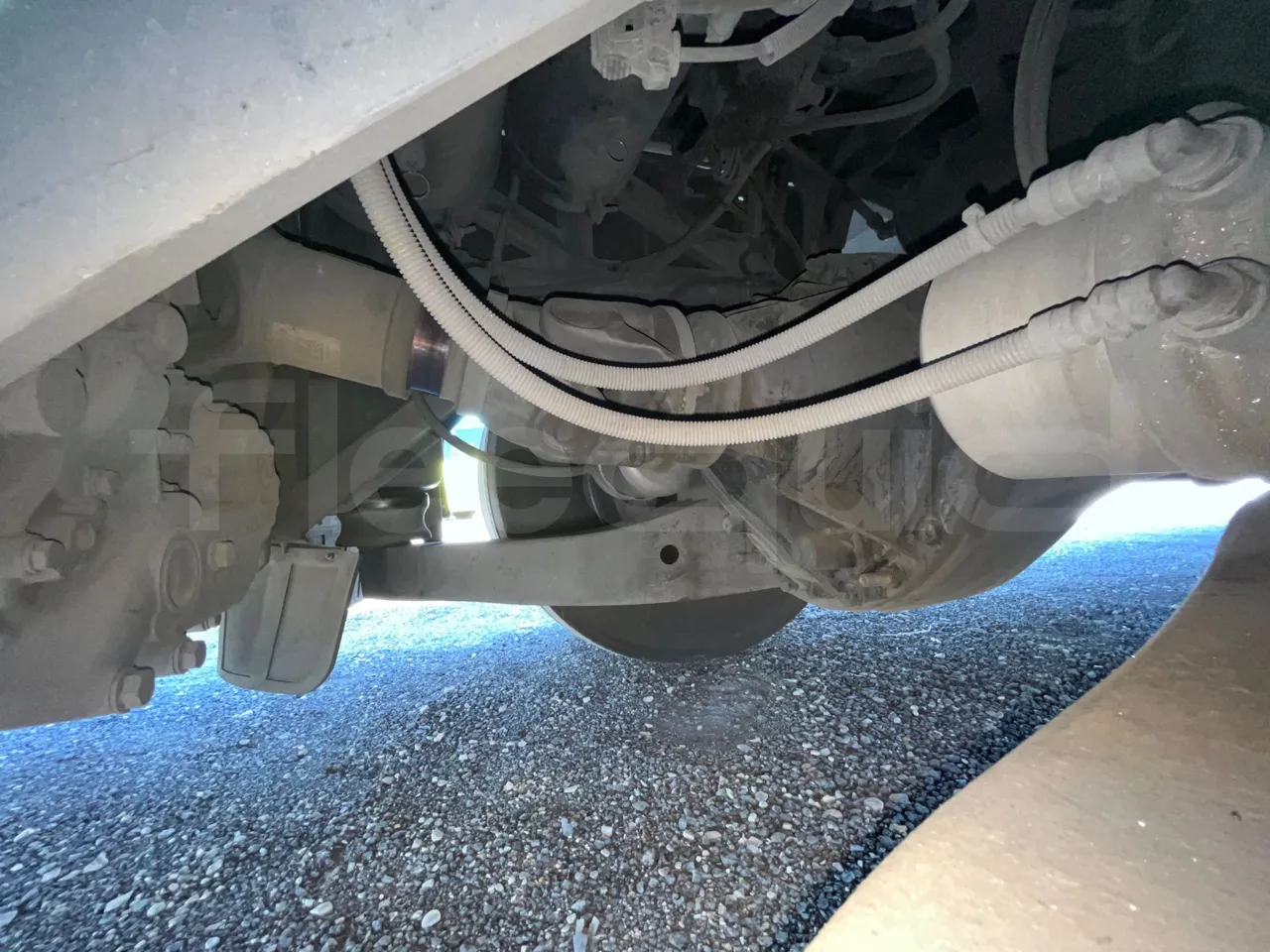 Iveco Magelys SFR2XX - Euro6 - 294kW - 12.830mt - driveshaft photo