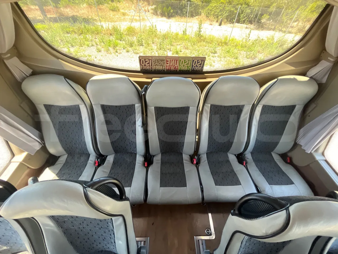 Iveco Magelys SFR2XX - Euro6 - 294kW - 12.830mt - forward view middle aisle