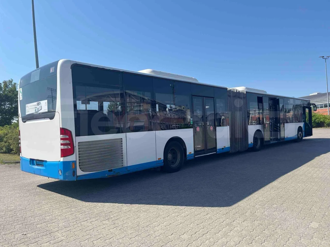 Mercedes-Benz Citaro G - 3/4 Rear Right Side Doors Open