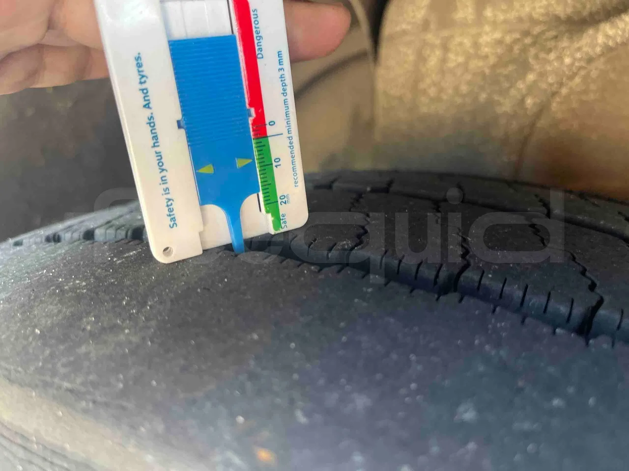 Mercedes-Benz Citaro G - First Axle Left Side: Complete Tyre