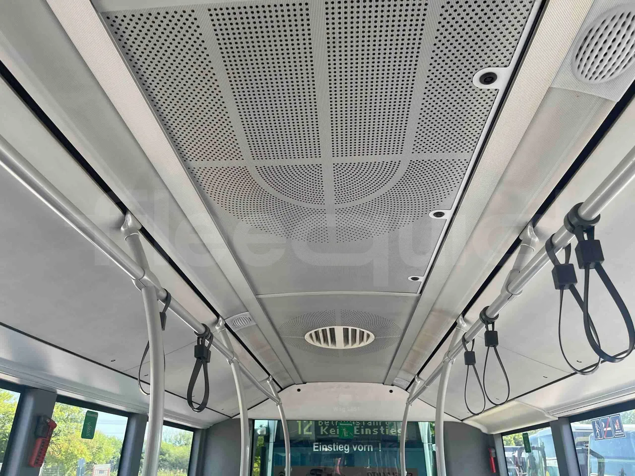 Mercedes-Benz Citaro G - Roof Hatch 1