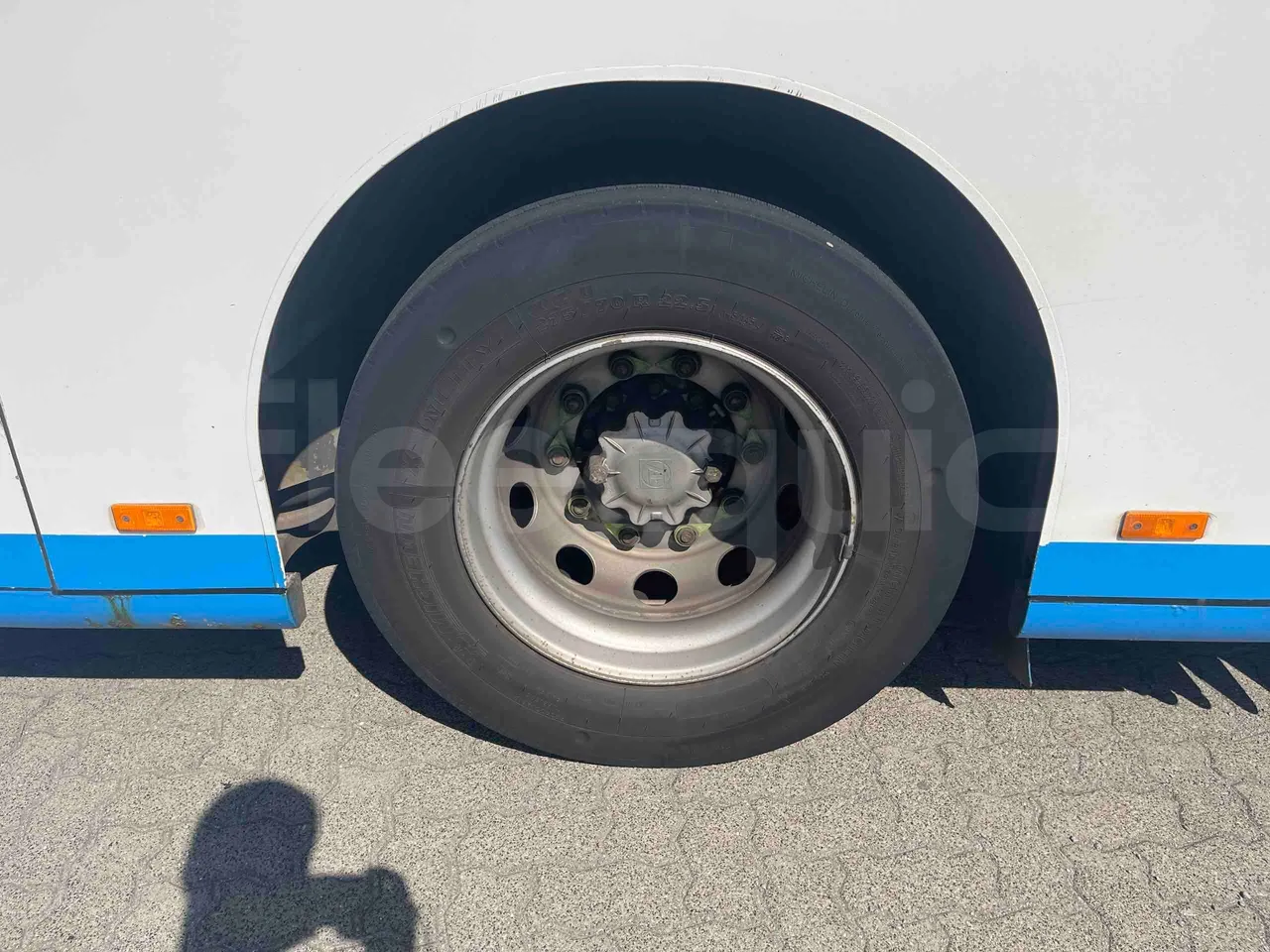 Mercedes-Benz Citaro G - Second Axle Left Side: Complete Wheel