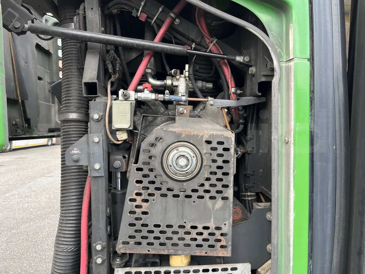 Irisbus Citelis PS09D1 PS09D1-98  - Euro5 - 213kW - 11.990mt - air conditioning compressor