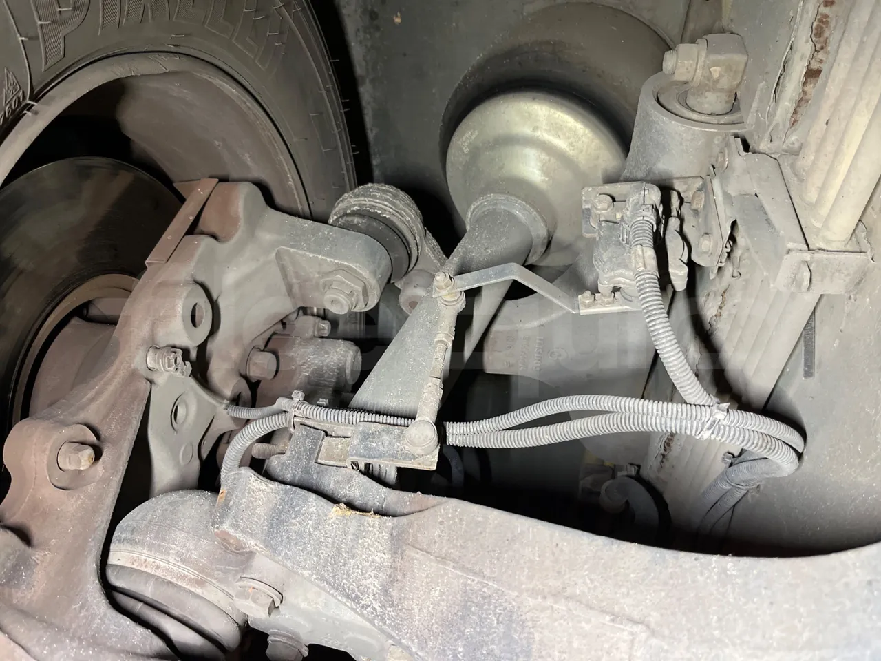 Irisbus Citelis PS09D1 PS09D1-98  - Euro5 - 213kW - 11.990mt - front shock absorbers left