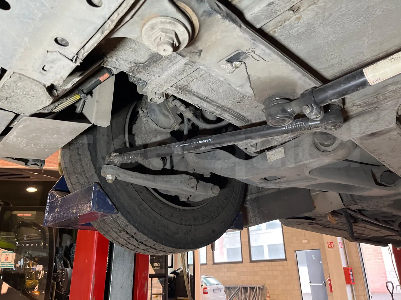 Irisbus Citelis PS09D1 PS09D1-98  - Euro5 - 213kW - 11.990mt - front axle right side