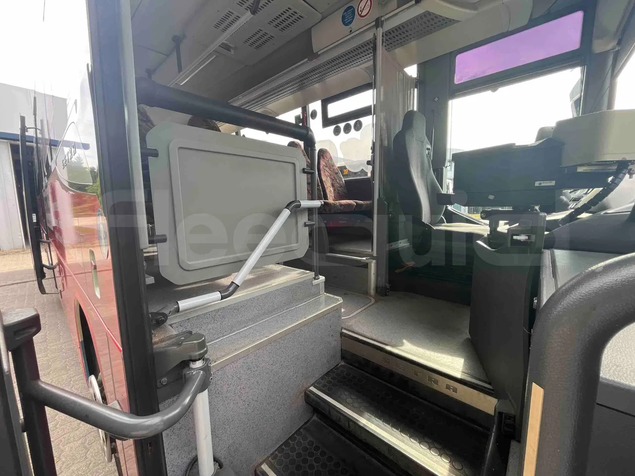 Setra S412 - Hostess Seat