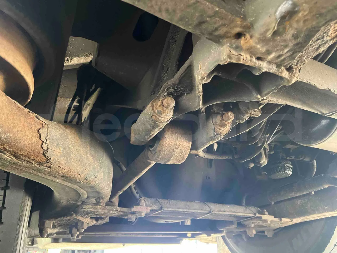 Setra S412 - Second Axle Second Shock Absorbers Left Side