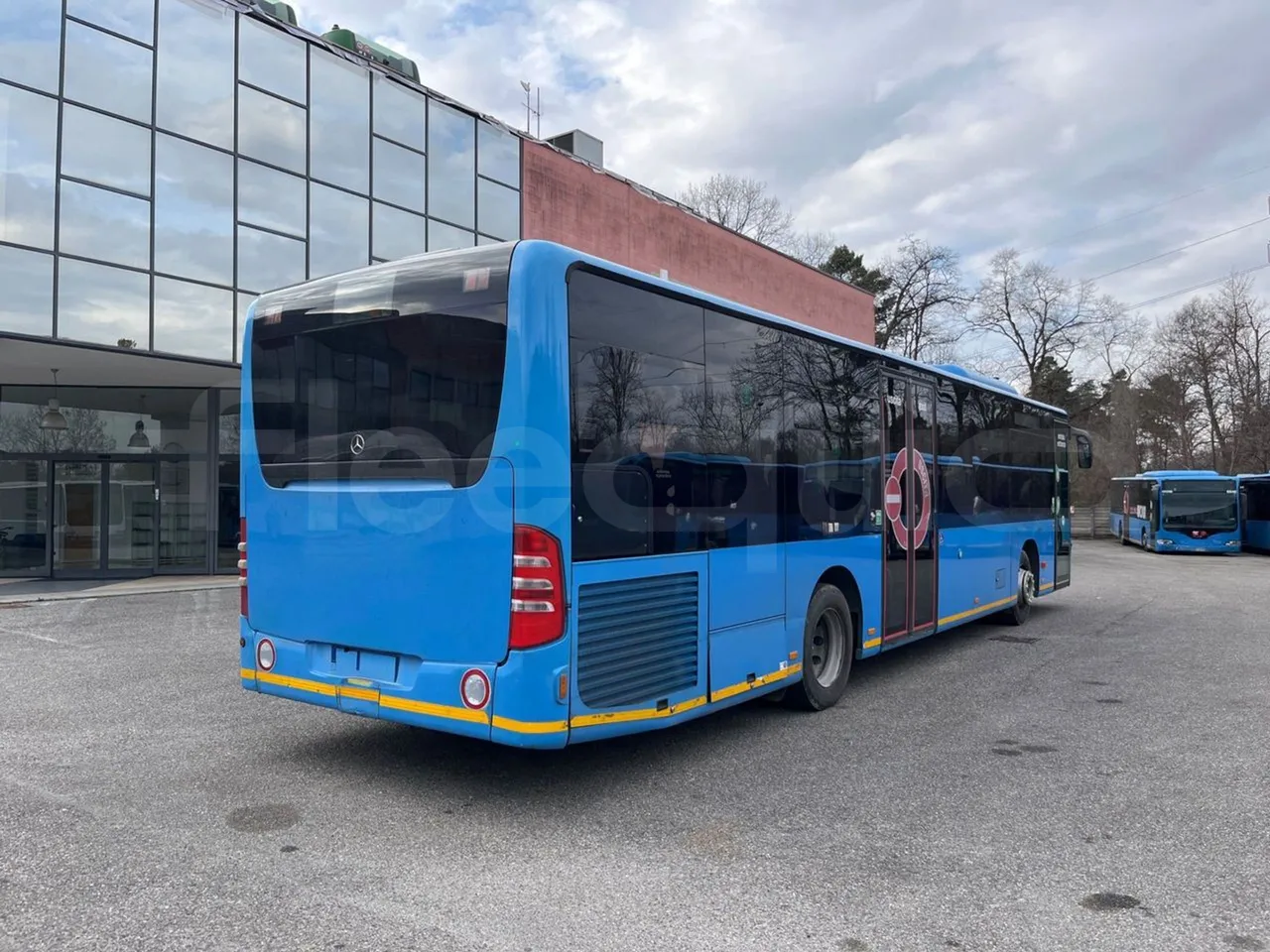 Mercedes-Benz Citaro O 530/2PCL2E4 - Euro 4 - 210 kW - 11,950 mt - 3/4 right rear doors closed