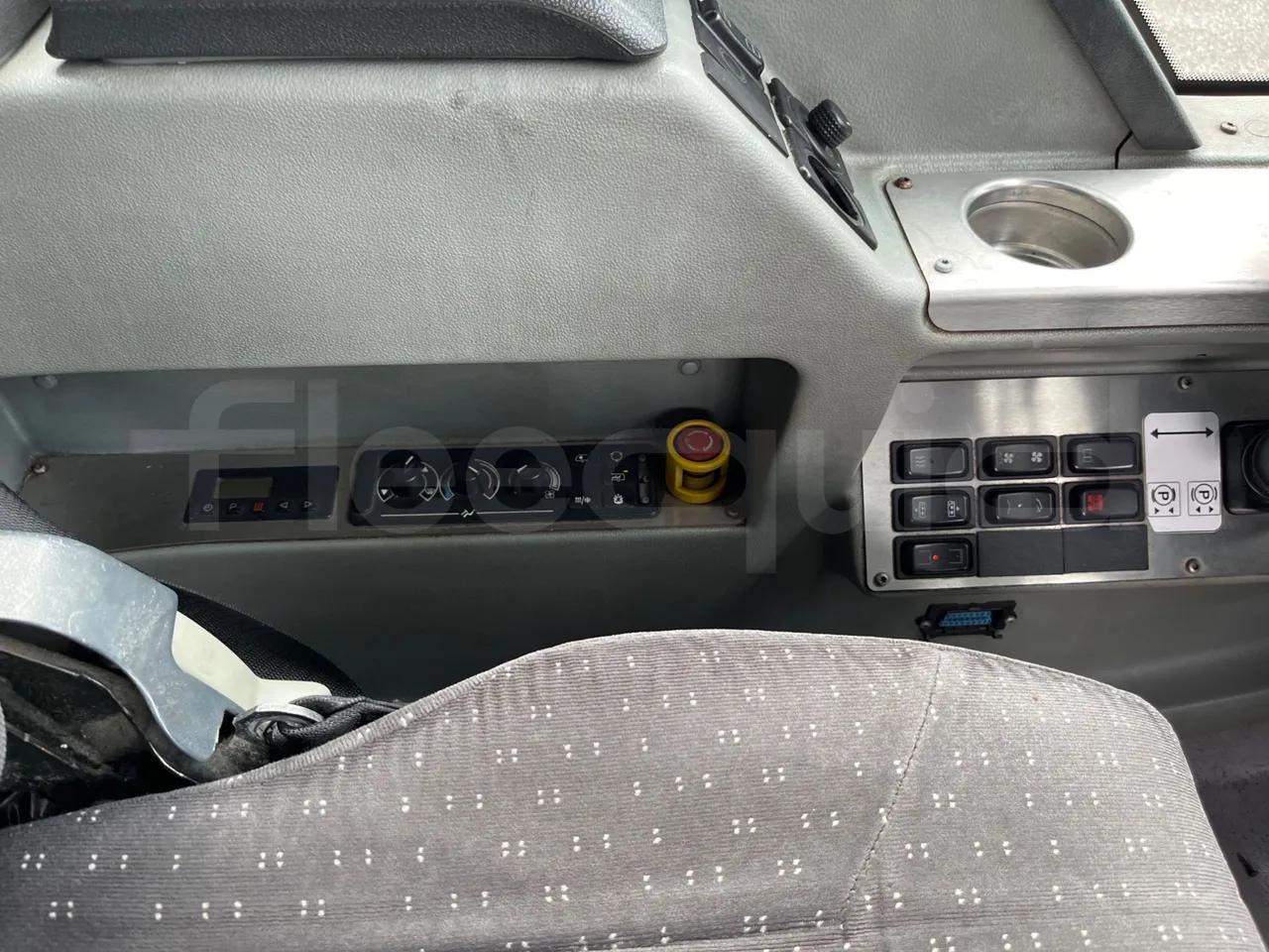 Mercedes-Benz Citaro O 530/2PCL2E4 - Euro 4 - 210 kW - 11,950 mt - radio accessories photo