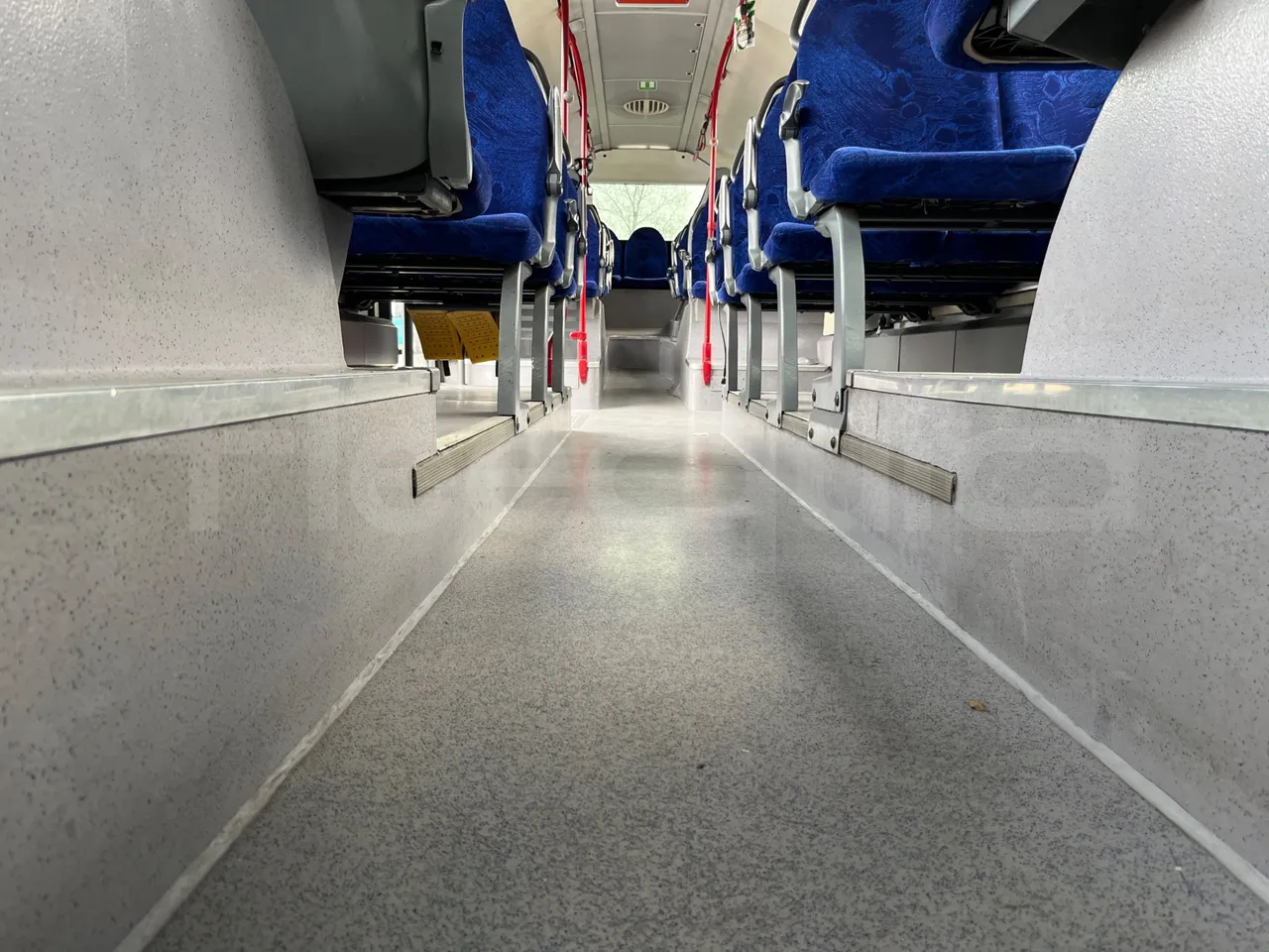 Mercedes-Benz Citaro O 530/2PCL2E4 - Euro 4 - 210 kW - 11,950 mt - seat brackets photo