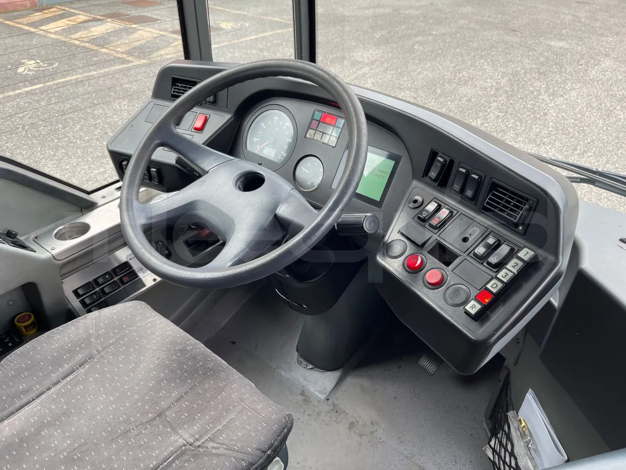 Mercedes-Benz Citaro O 530/2PCL2E4 - Euro 4 - 210 kW - 11,950 mt - buttons panels on