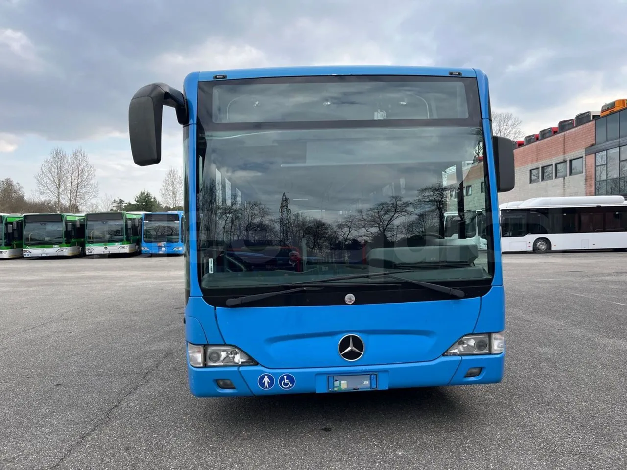 Mercedes-Benz Citaro O 530/2PCL2E4 - Euro 4 - 210 kW - 11,950 mt - front photo