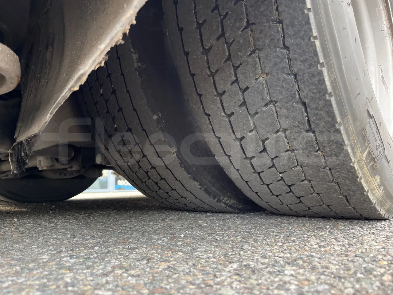 Mercedes-Benz Citaro O 530/2PCL2E4 - Euro 4 - 210 kW - 11,950 mt - tread condition second axle tires left