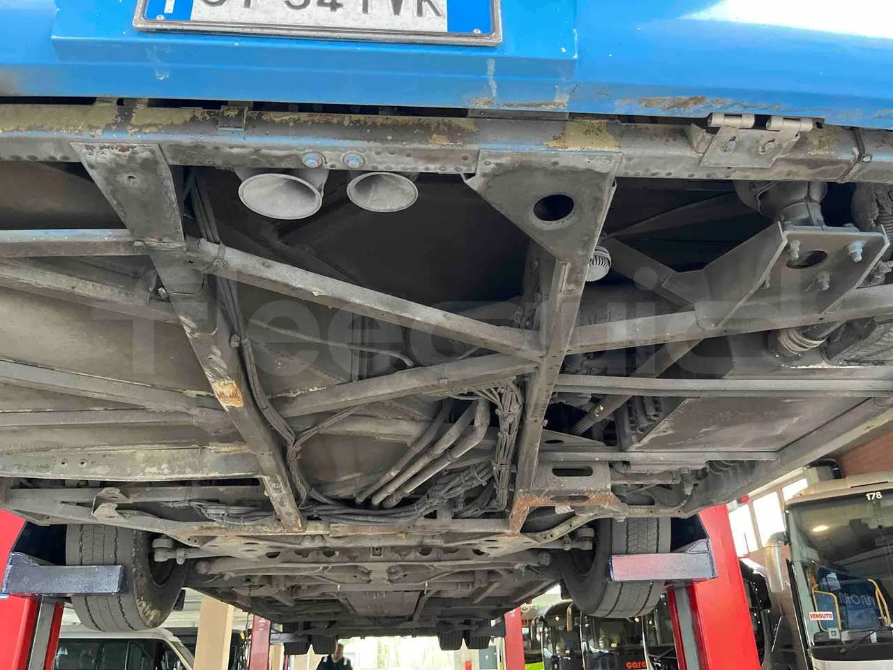 Mercedes-Benz Citaro O 530/2PCL2E4 - Euro 4 - 210 kW - 11,950 mt - front undercarriage from front