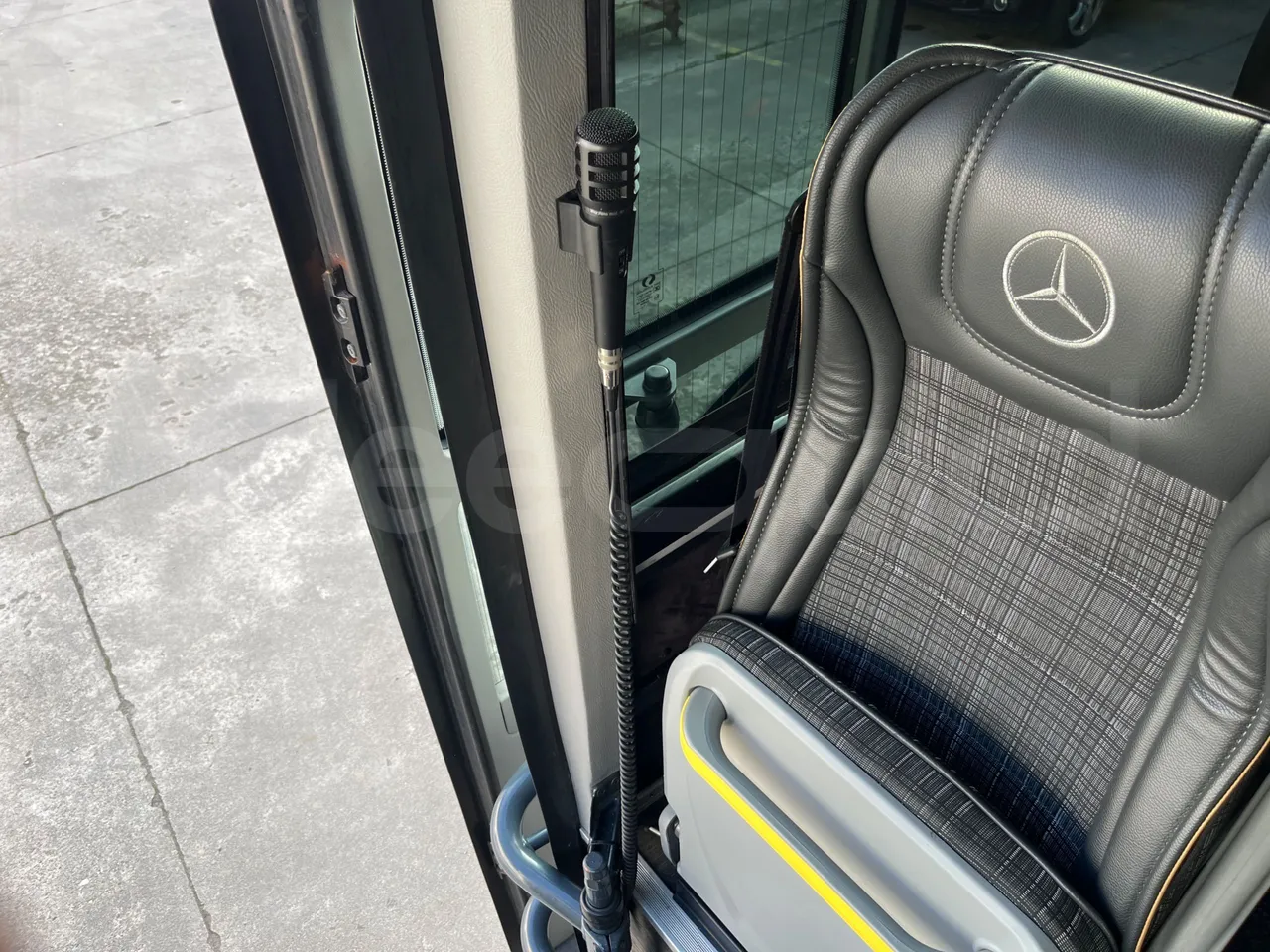 Mercedes-Benz Sprinter   906BA50 - Euro6 - 140kW - 7.700mt - hostes microphone accessories photo