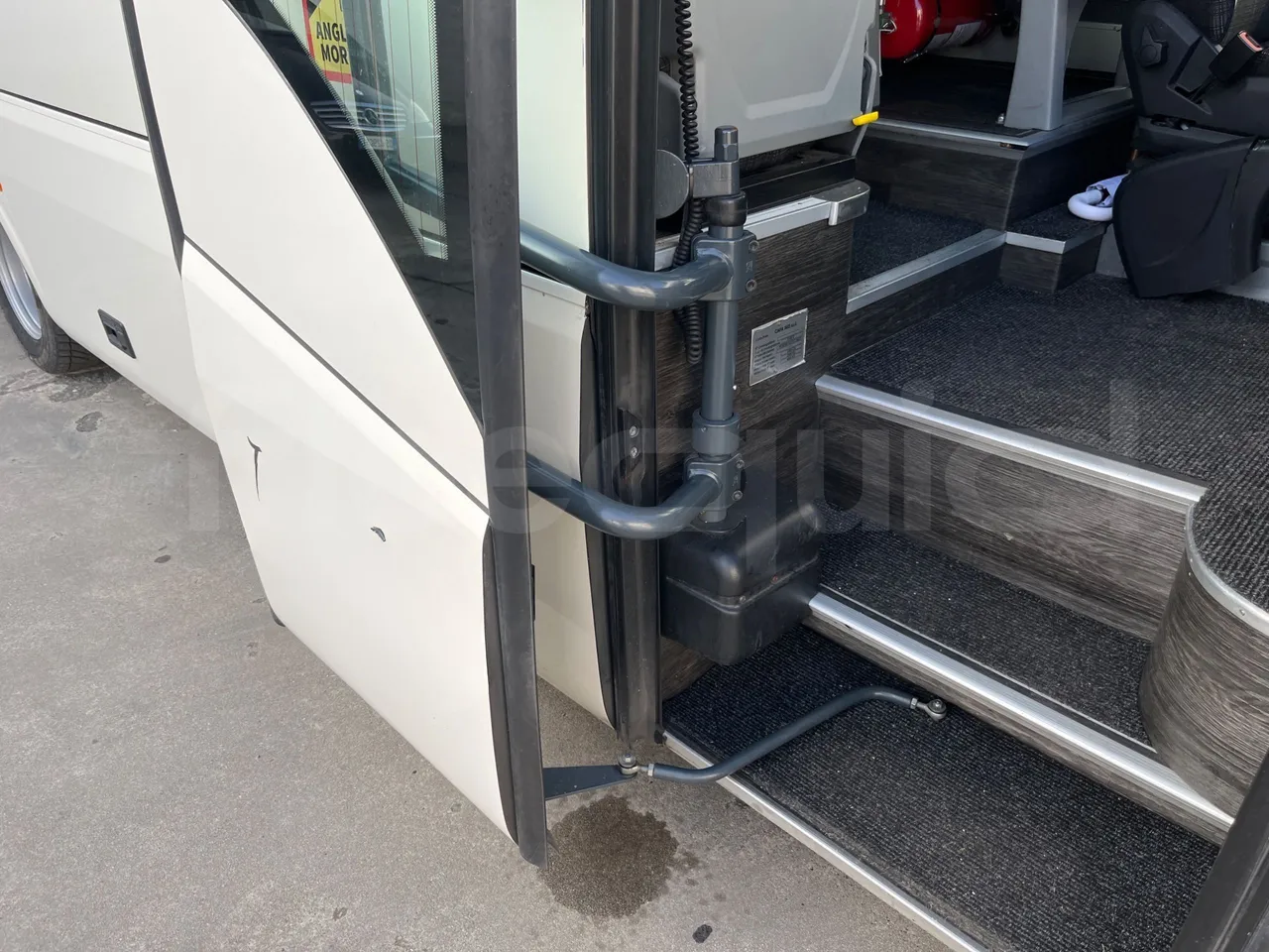 Mercedes-Benz Sprinter   906BA50 - Euro6 - 140kW - 7.700mt - door mechanism photo