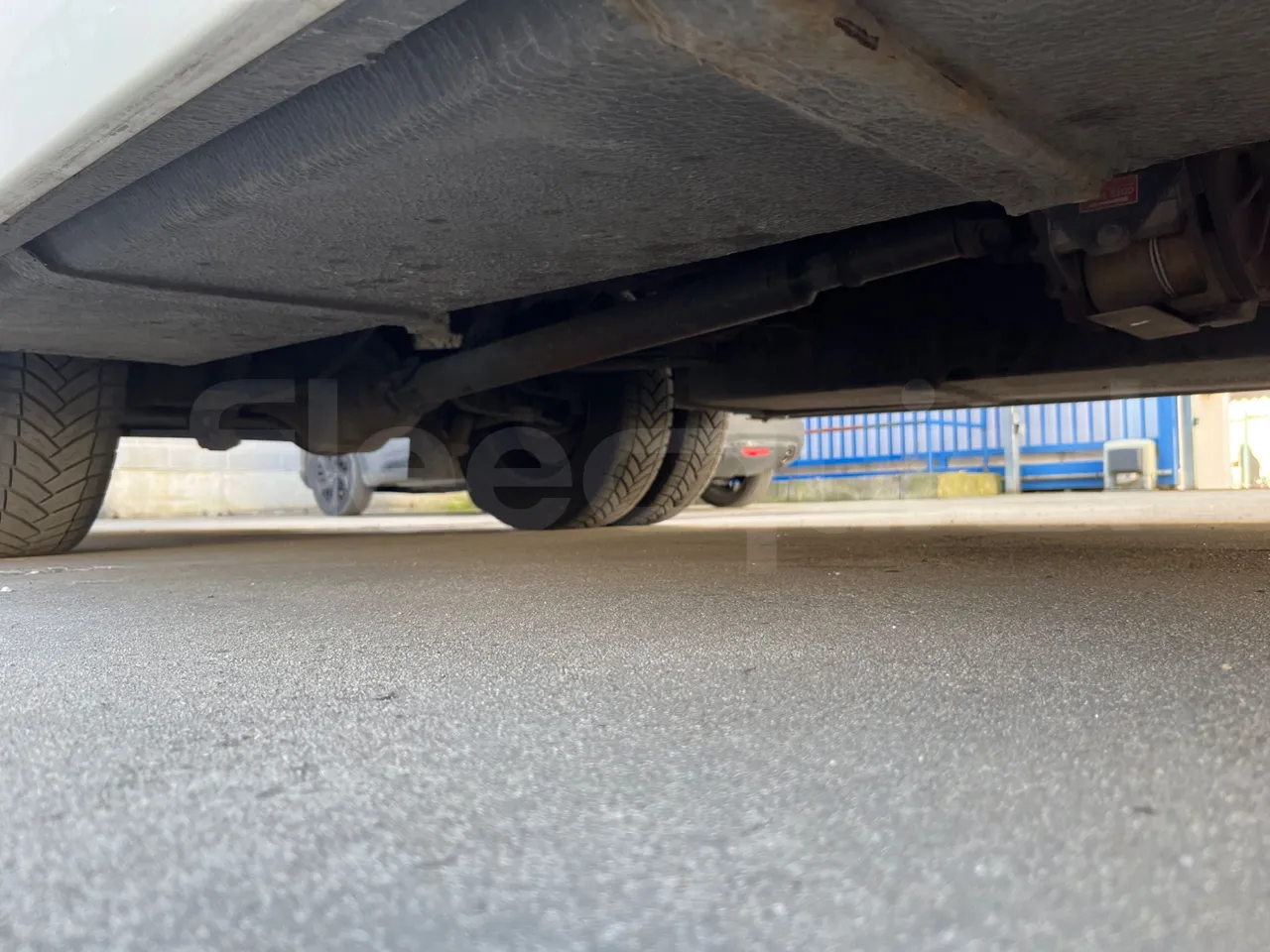 Mercedes-Benz Sprinter   906BA50 - Euro6 - 140kW - 7.700mt - driveshaft photo