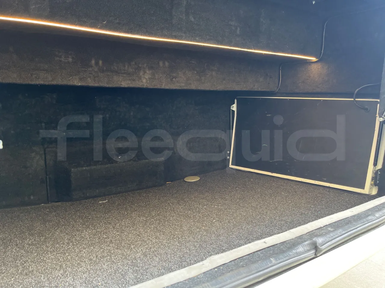 Mercedes-Benz Sprinter   906BA50 - Euro6 - 140kW - 7.700mt - internal frame rust check