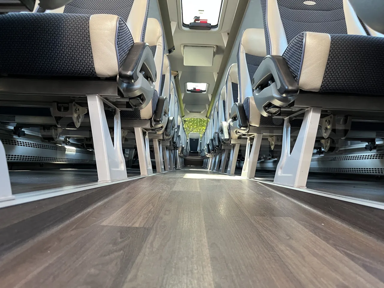 Neoplan Tourliner - Seats Bracket