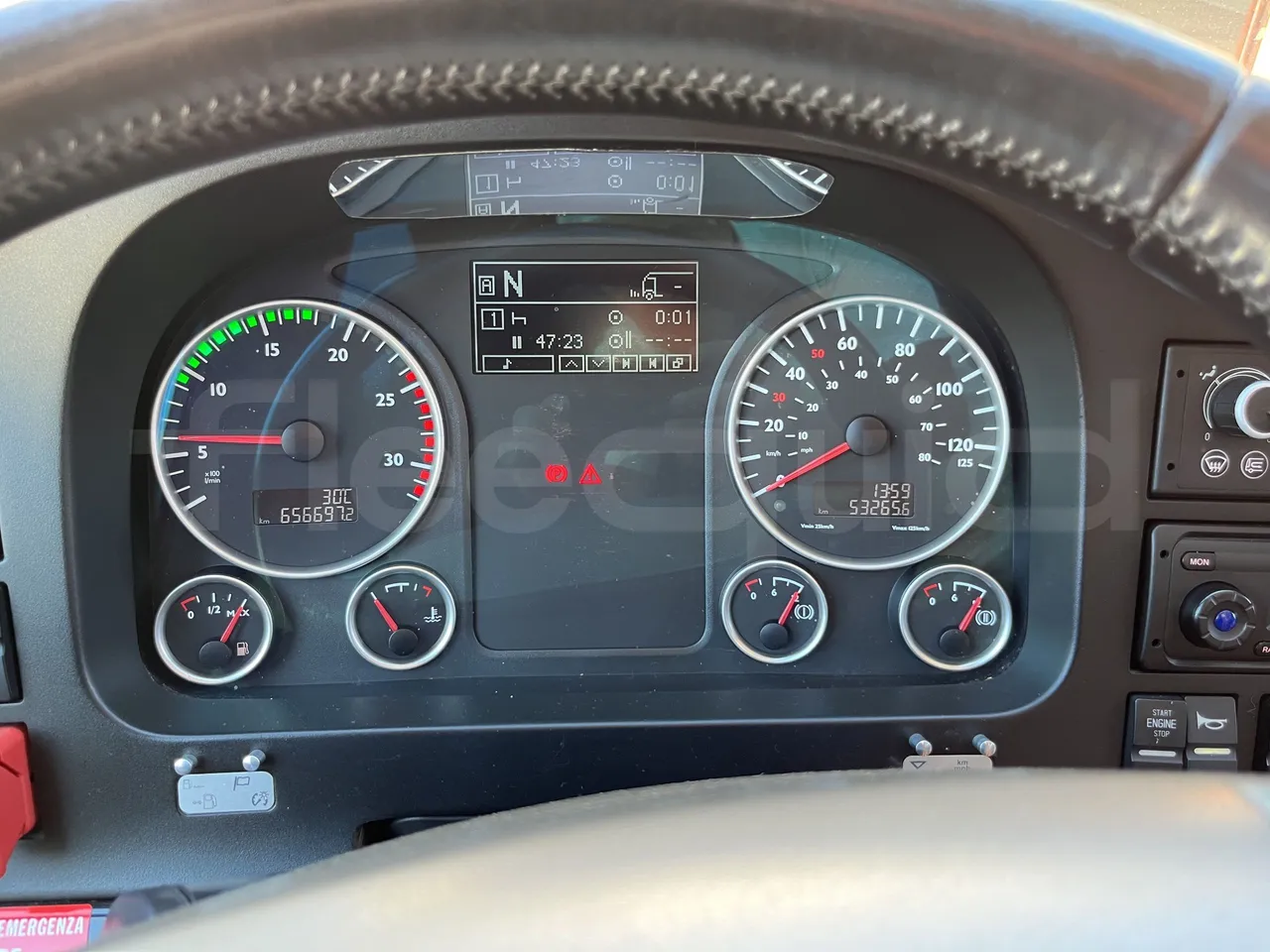Neoplan Tourliner - Dashboard Engine On
