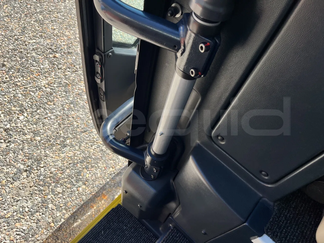 Neoplan Tourliner - Door Mechanism