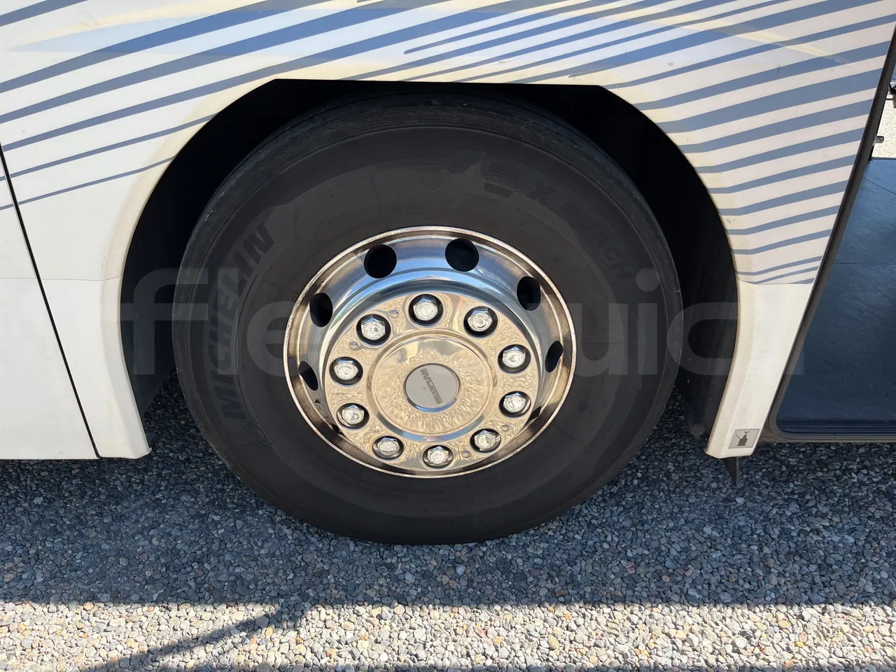 Neoplan Tourliner - First Axle Left Side: Complete Tyre