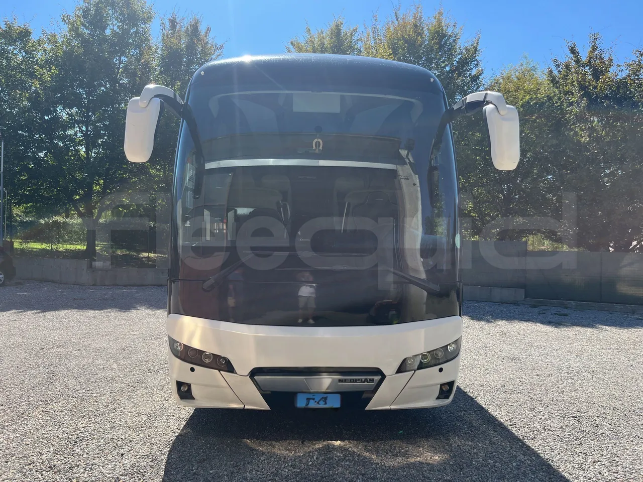 Neoplan Tourliner - Front