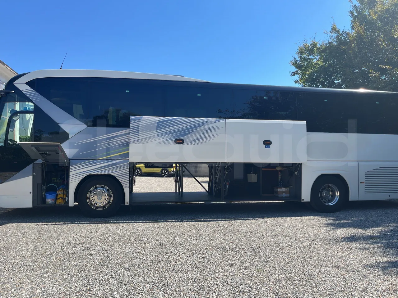 Neoplan Tourliner - Luggage Rack Left Side
