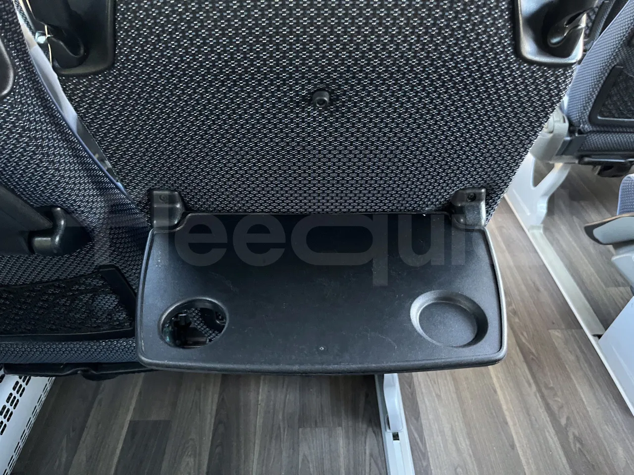 Neoplan Tourliner - Table