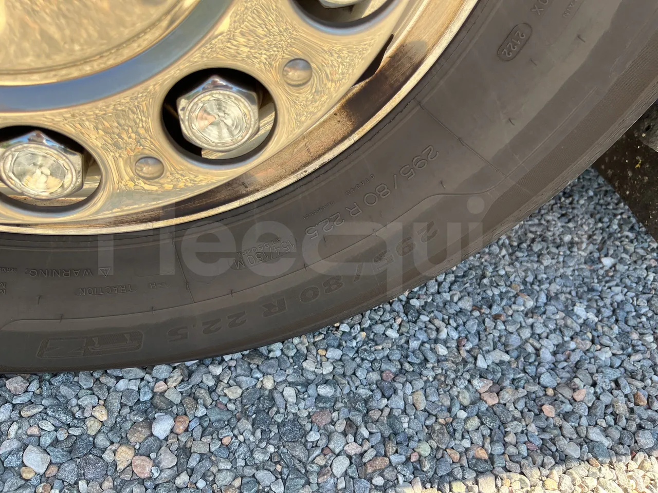 Neoplan Tourliner - First Axle Left Side: Tyre Size