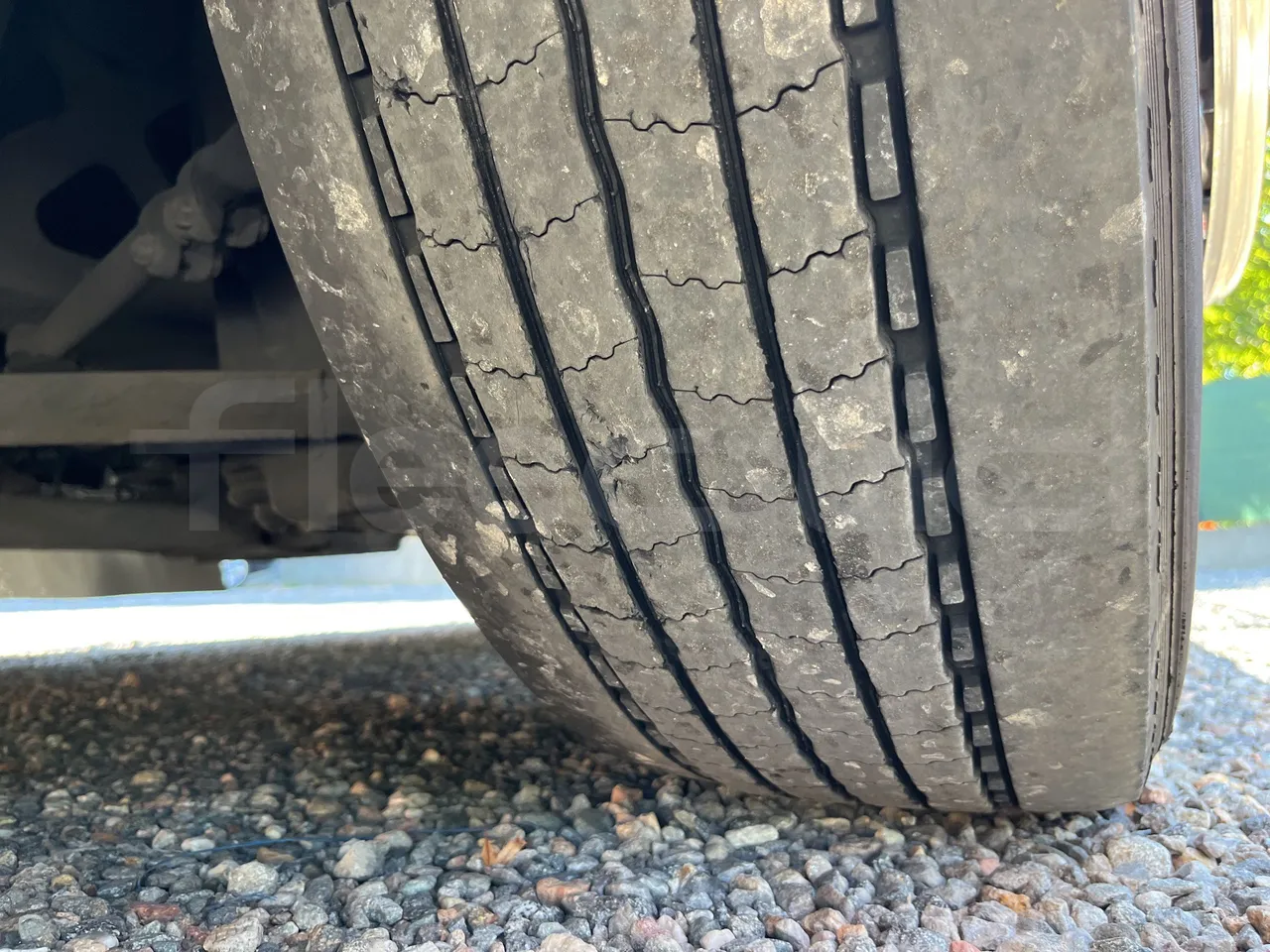 Neoplan Tourliner - First Axle Left Side: Tyre Tread
