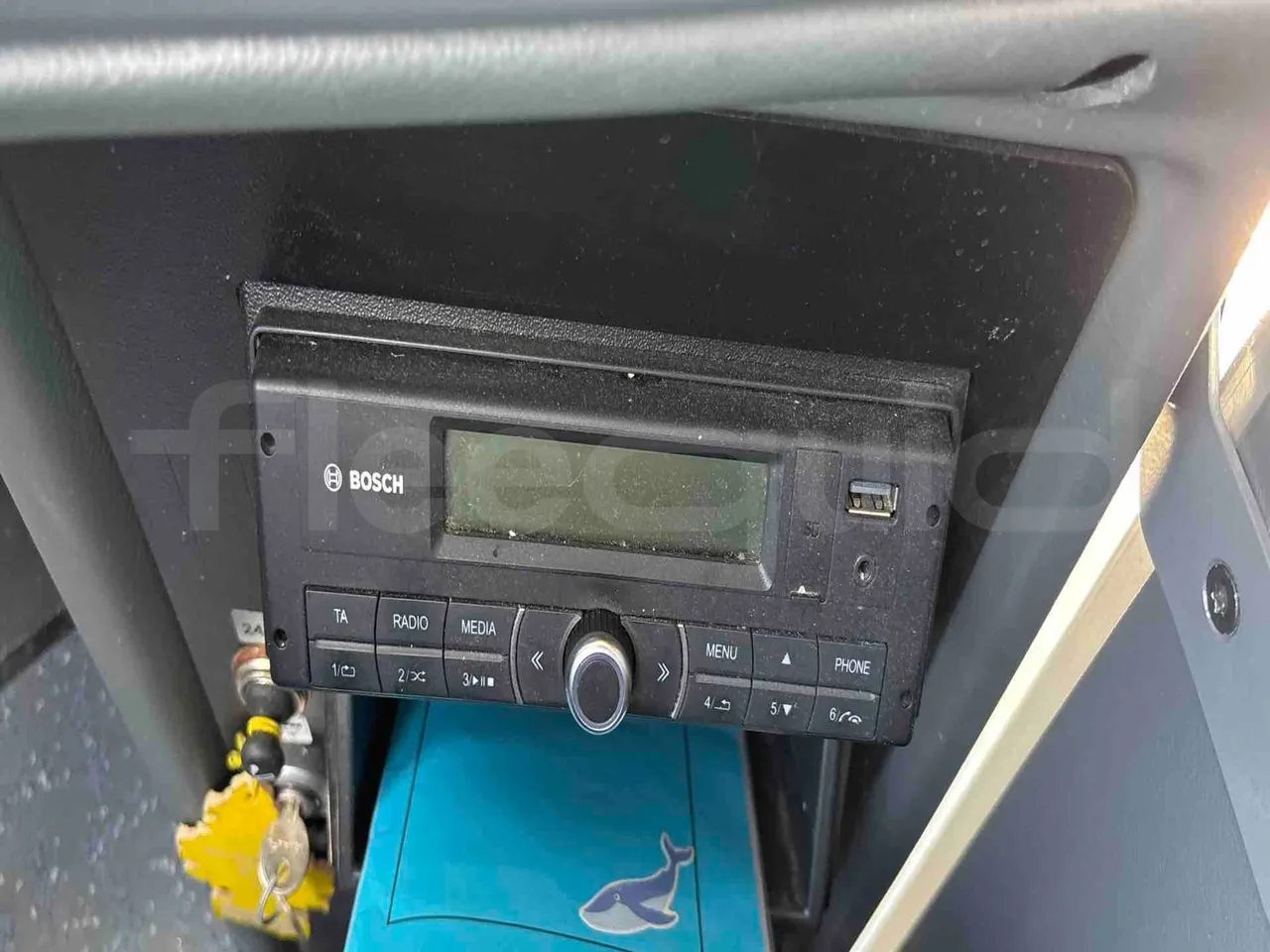 Setra S415 - radio accessories photo
