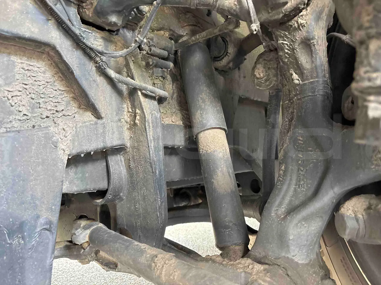 Setra S415 - front shock absorbers left