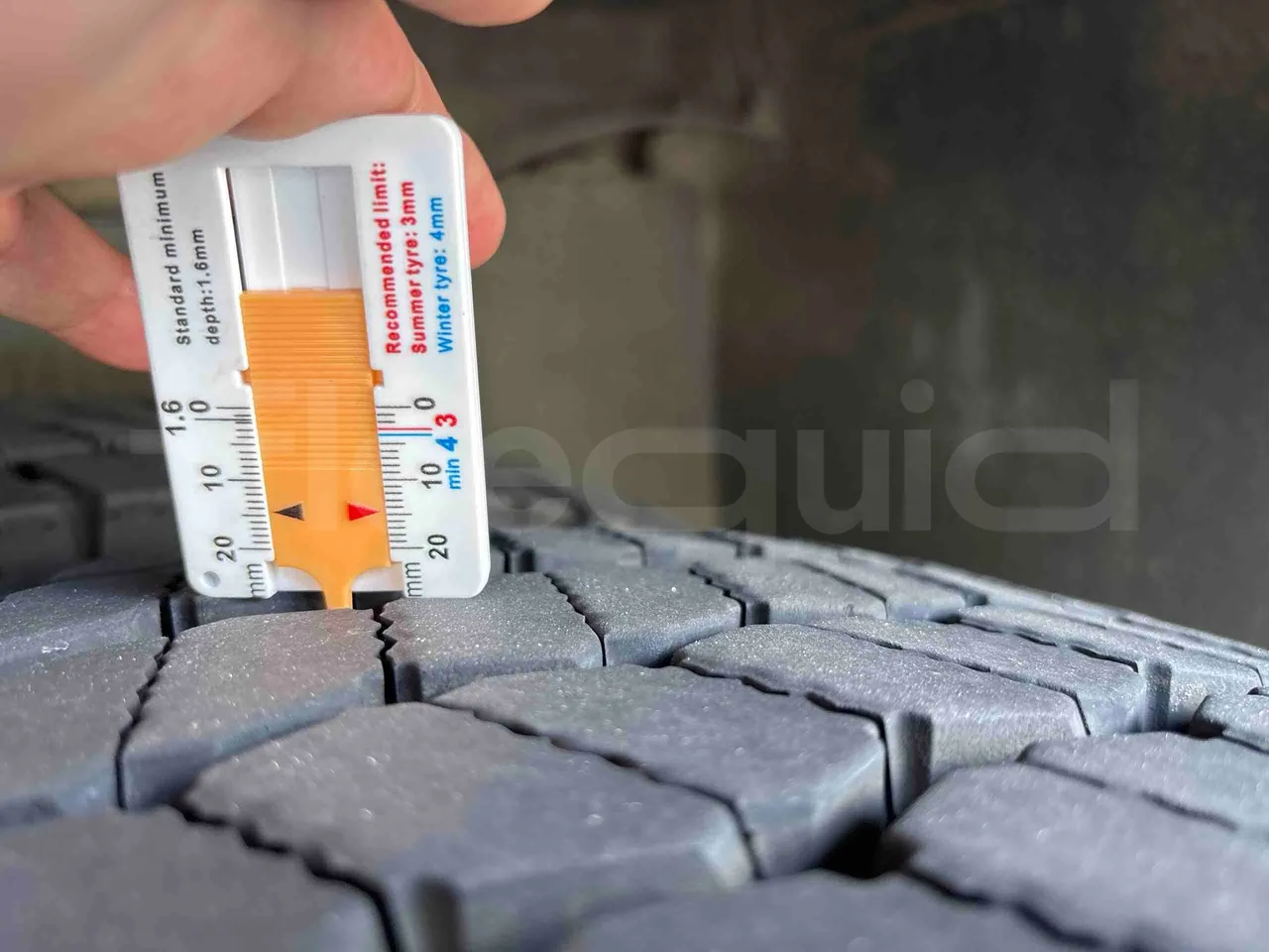 Setra S415 - tread condition second axle tires left