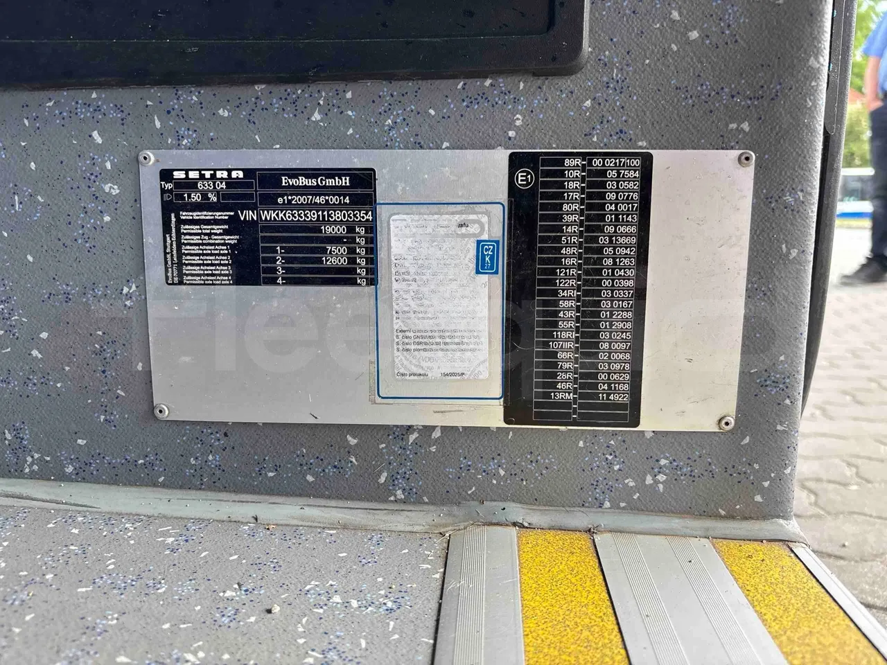 Setra S415 - vehicle plate photo