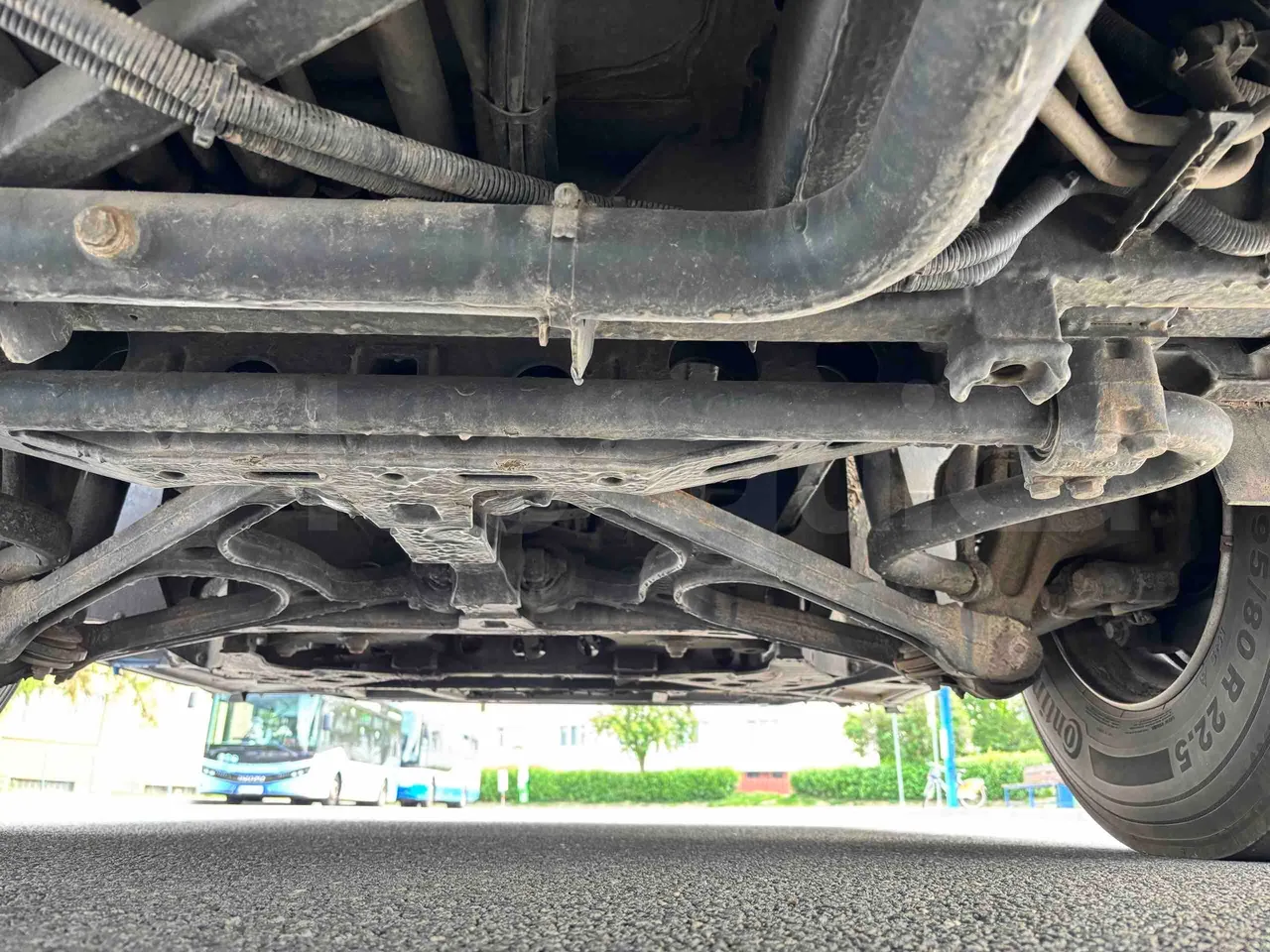 Setra S415 - front axle central