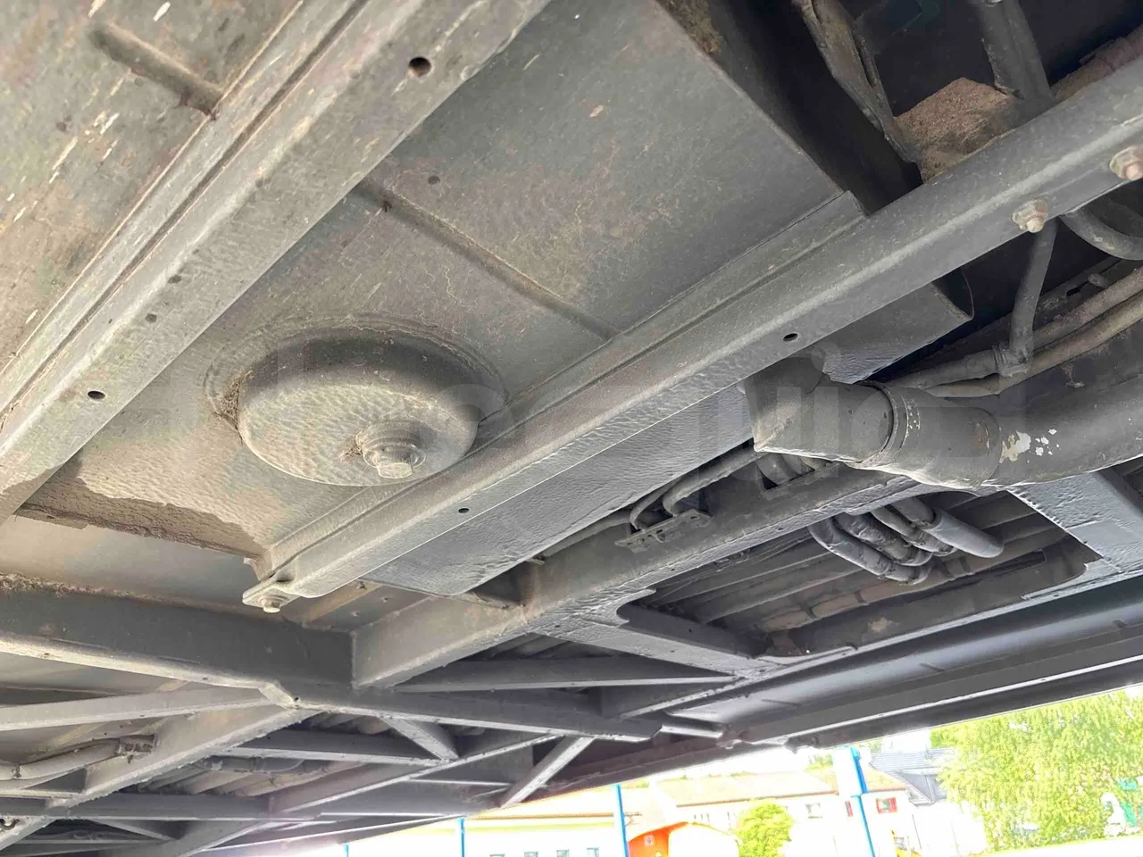 Setra S415 - central undercarriage photo