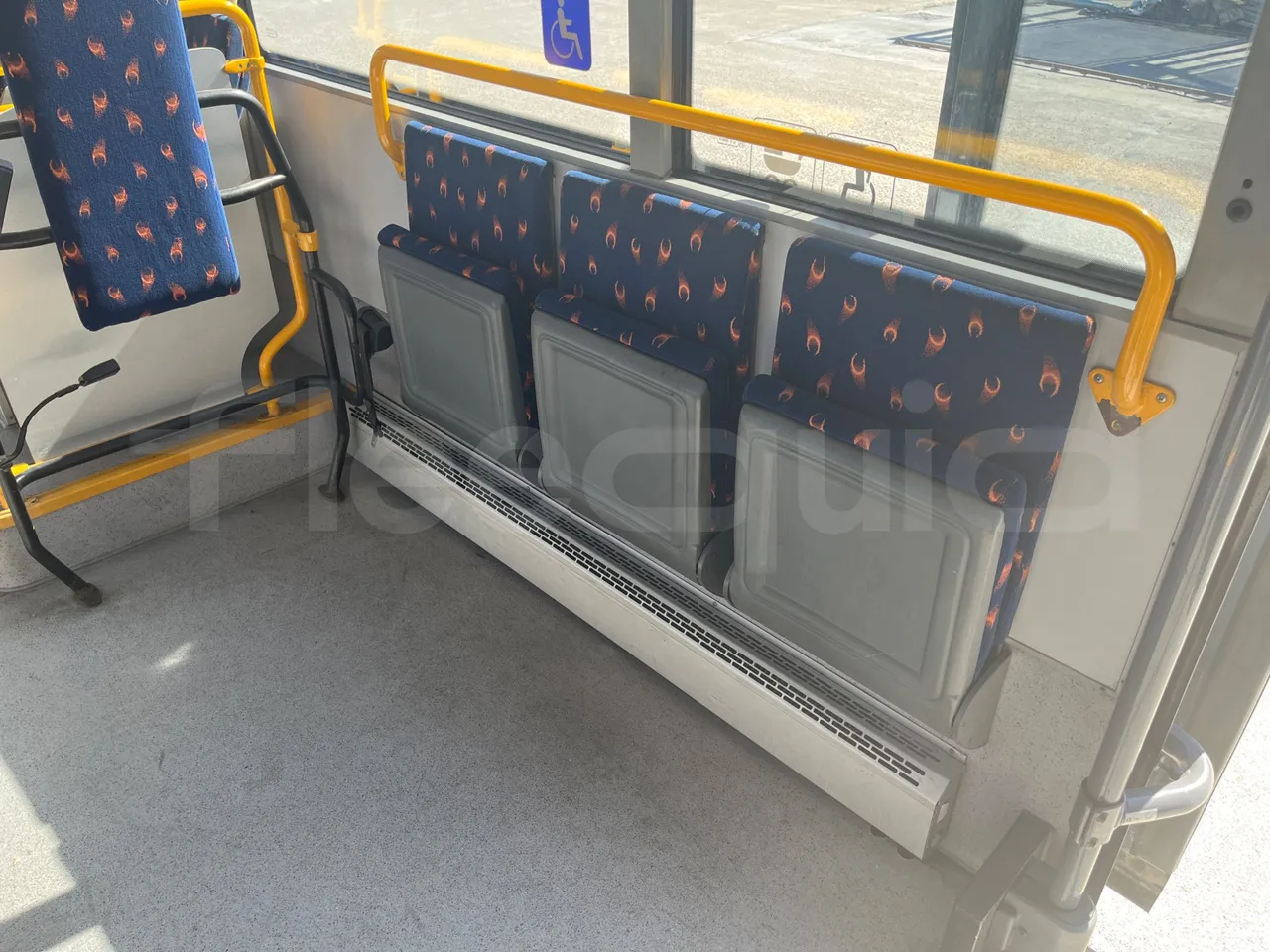 Man Lion's City T A78 - EUR4 - 191kW - 11.857m - folding seat photo