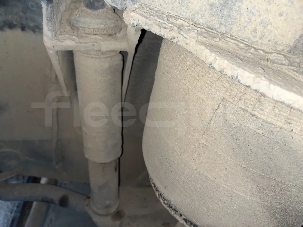 Man Lion's City T A78 - EUR4 - 191kW - 11.857m - front air springs right