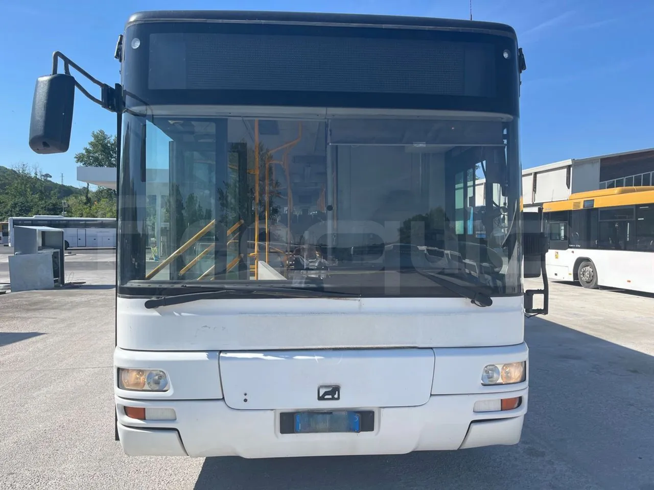 Man Lion's City T A78 - EUR4 - 191kW - 11.857m - front photo