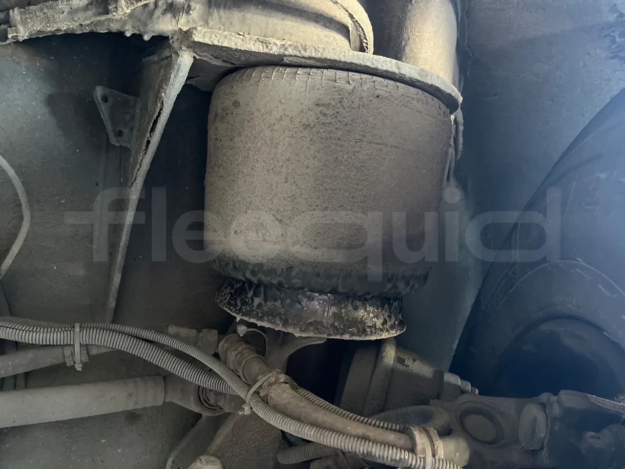 Man Lion's City T A78 - EUR4 - 191kW - 11.857m - front shock absorbers left
